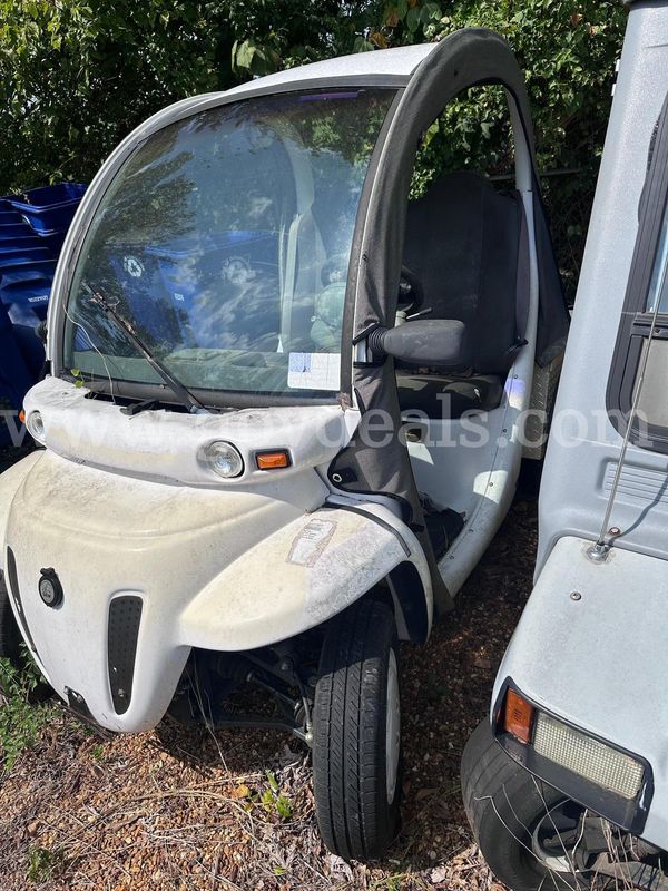 Lot of (6) Polaris GEM Electric Low Speed Vehicles