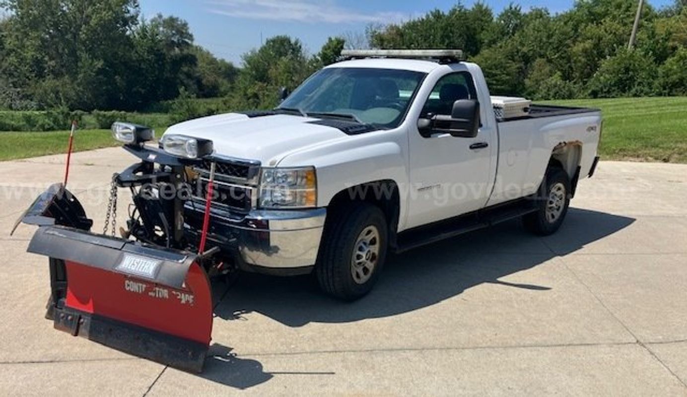 2013 Chevrolet Silverado 3500HD Work Truck Long Box 4WD