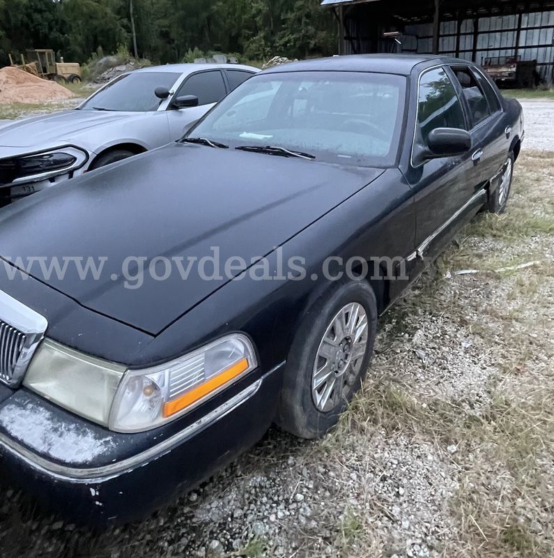 2005 Mercury Grand Marquis GS