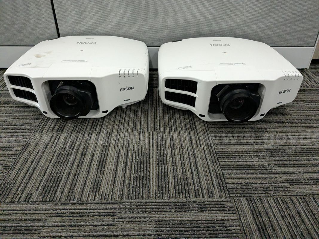 Lot of 2 Epson Projectors