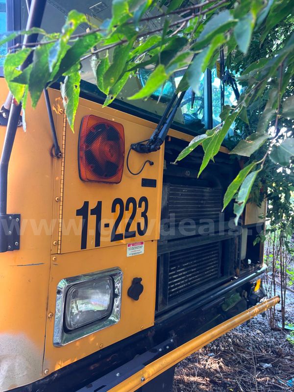 2011 Thomas School Bus