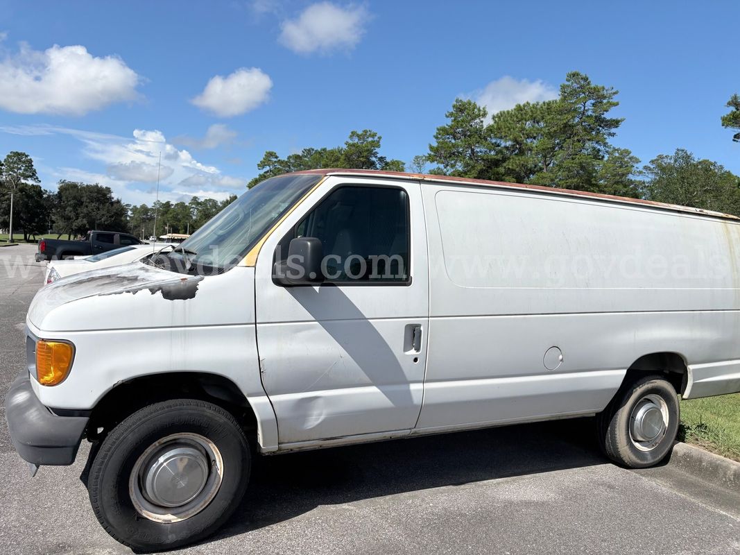 2004 Ford Econoline