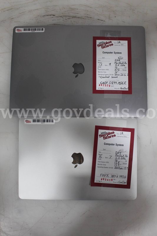 Lot of (2) Apple MacBook Pro Laptops