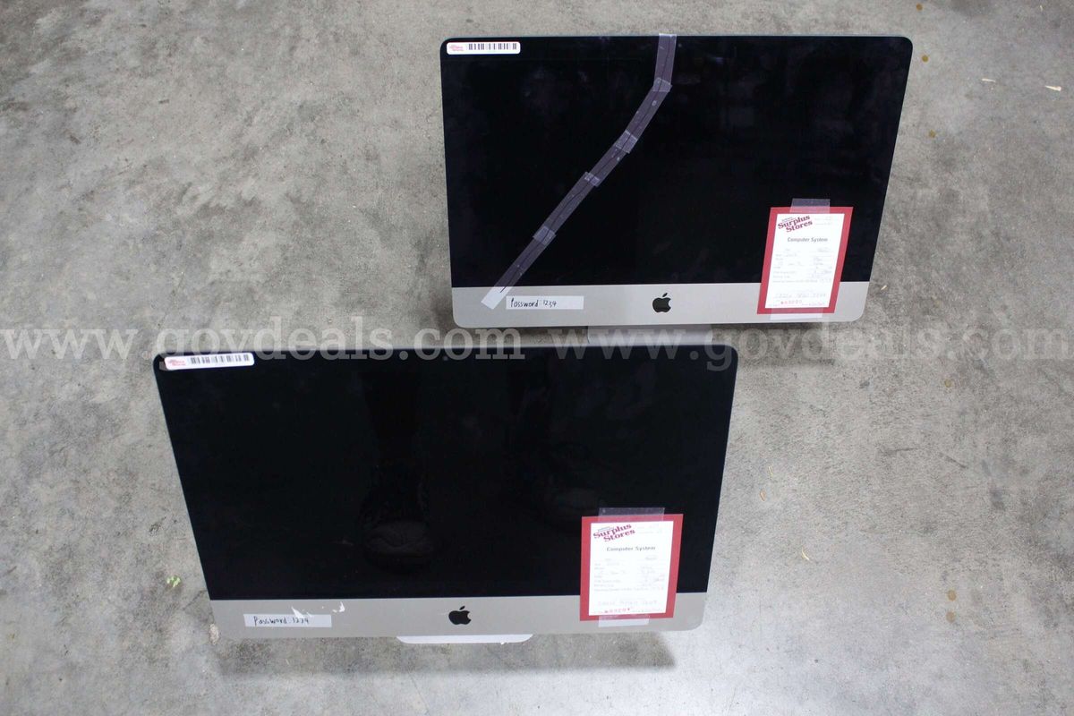 Lot of (2) 21.5" Apple iMac All-In-One Computers