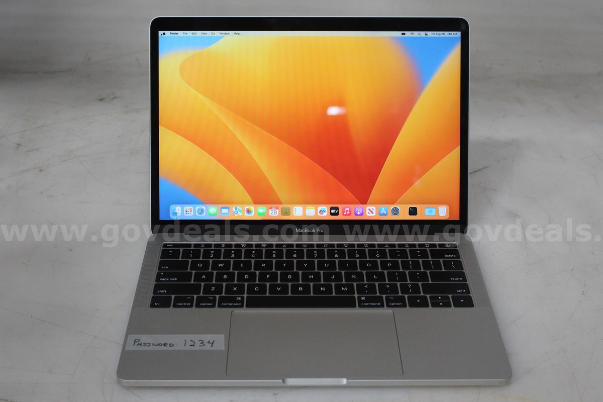 (1) MacBook Pro 2017