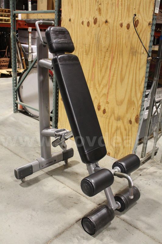 LifeFitness Adjustable Decline/Abdominal Crunch
