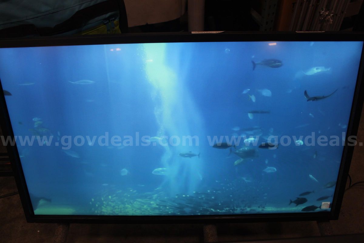 (4) Planar LCD Monitor