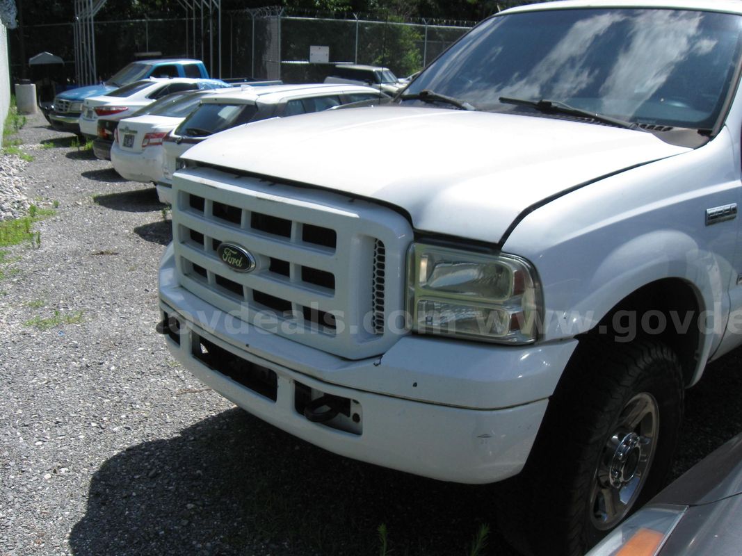 2006 Ford F-350 SD XL Crew Cab Long Bed 4WD