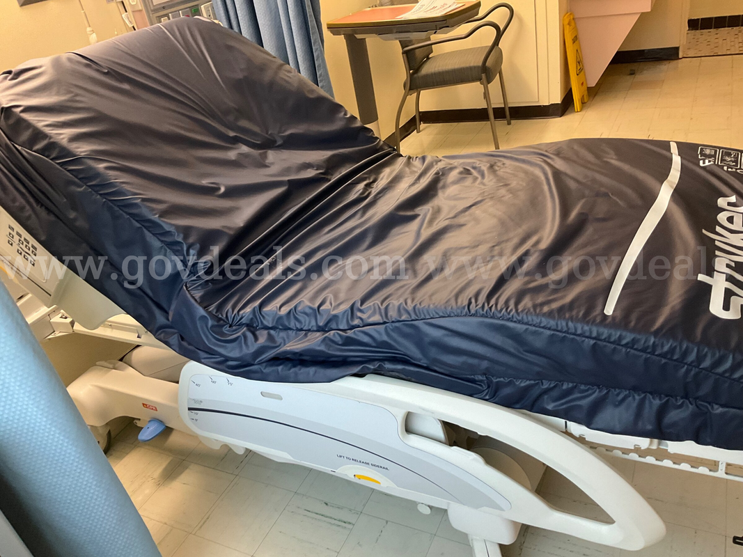 Stryker 2141 InTouch Critical Care Hospital Bed