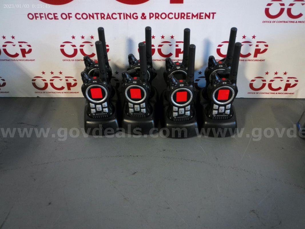MOTOROLA TWO WAY RADIOS(8UNITS)