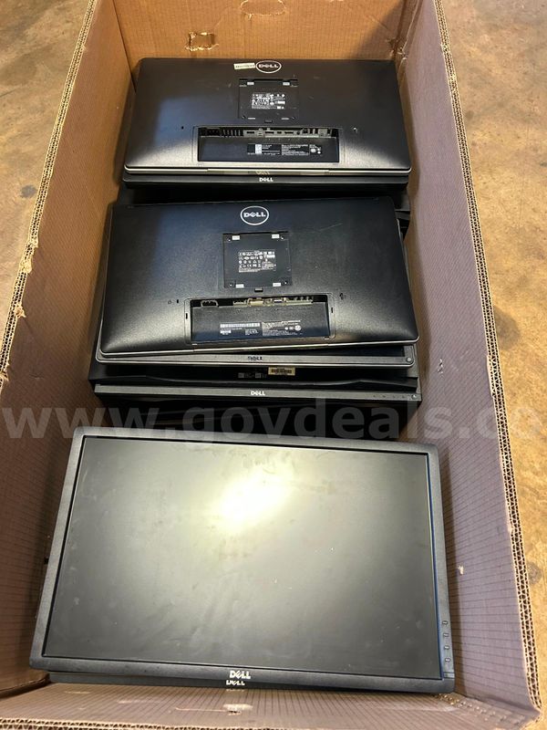 Monitors - 35 Units (Power On)