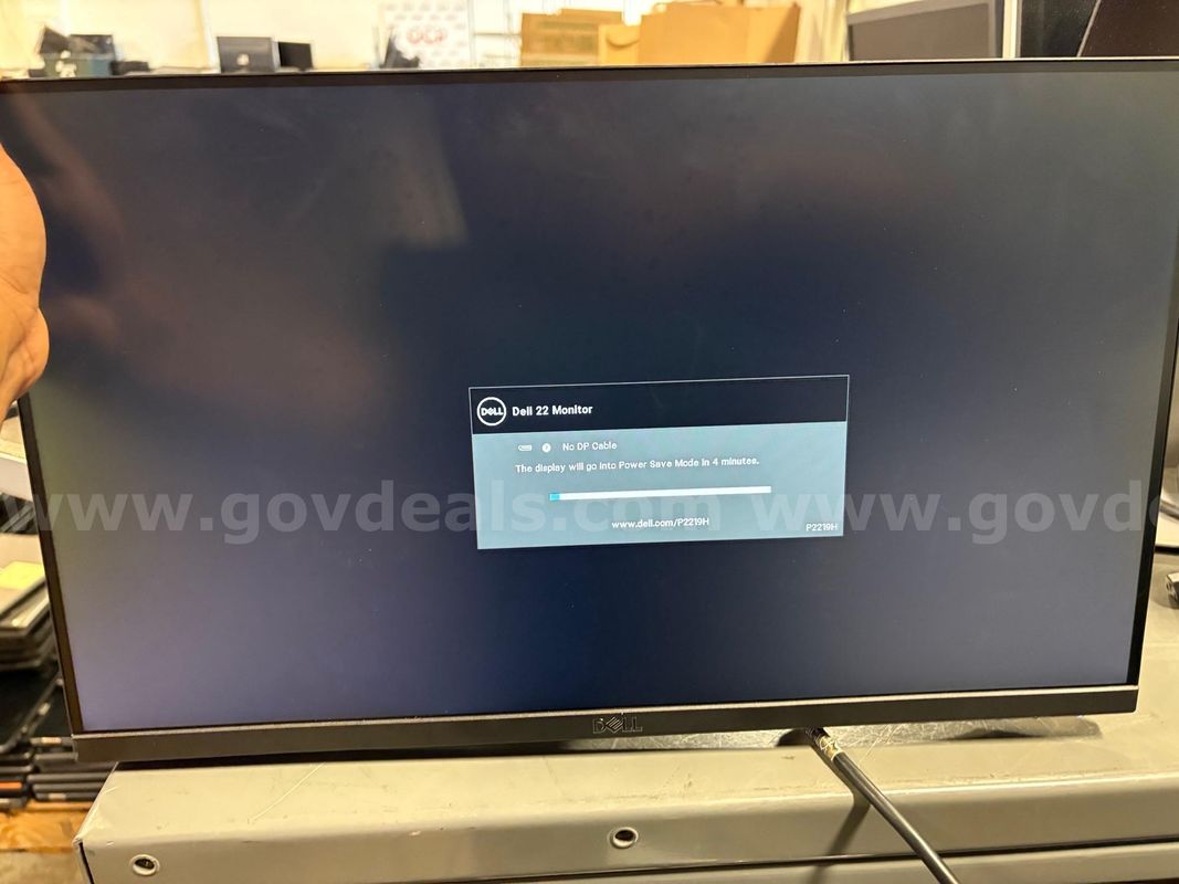 DELL MONITORS - 45 UNITS (POWER ON)