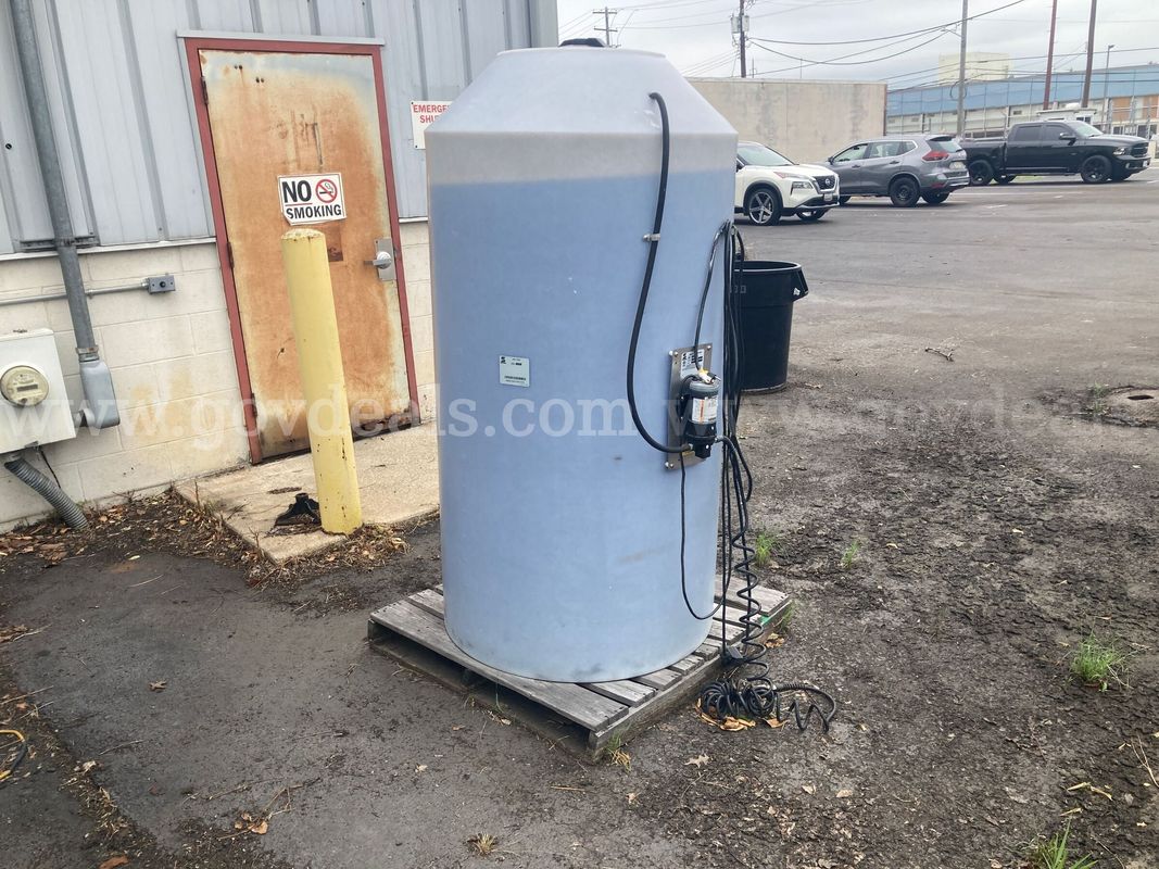 250 gallons Windshield Washer Fluid in container on pallet