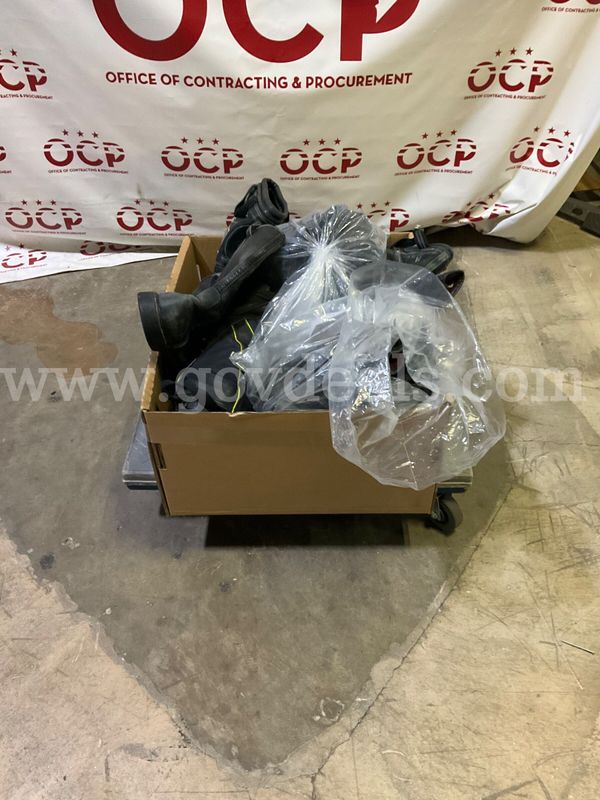 Fire Fighter Boots Various Sizes (8 PAIRS)