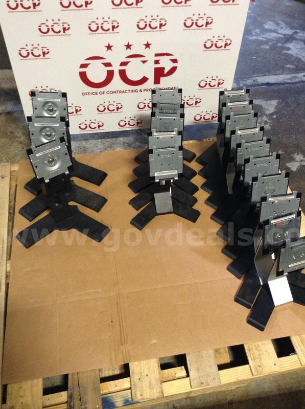 Monitor Stands - 41 units