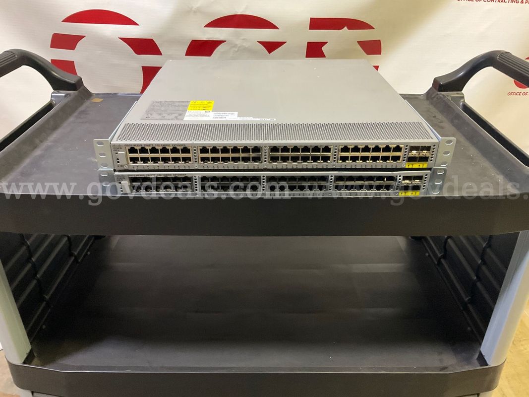 Lot of 2 Cisco Switches