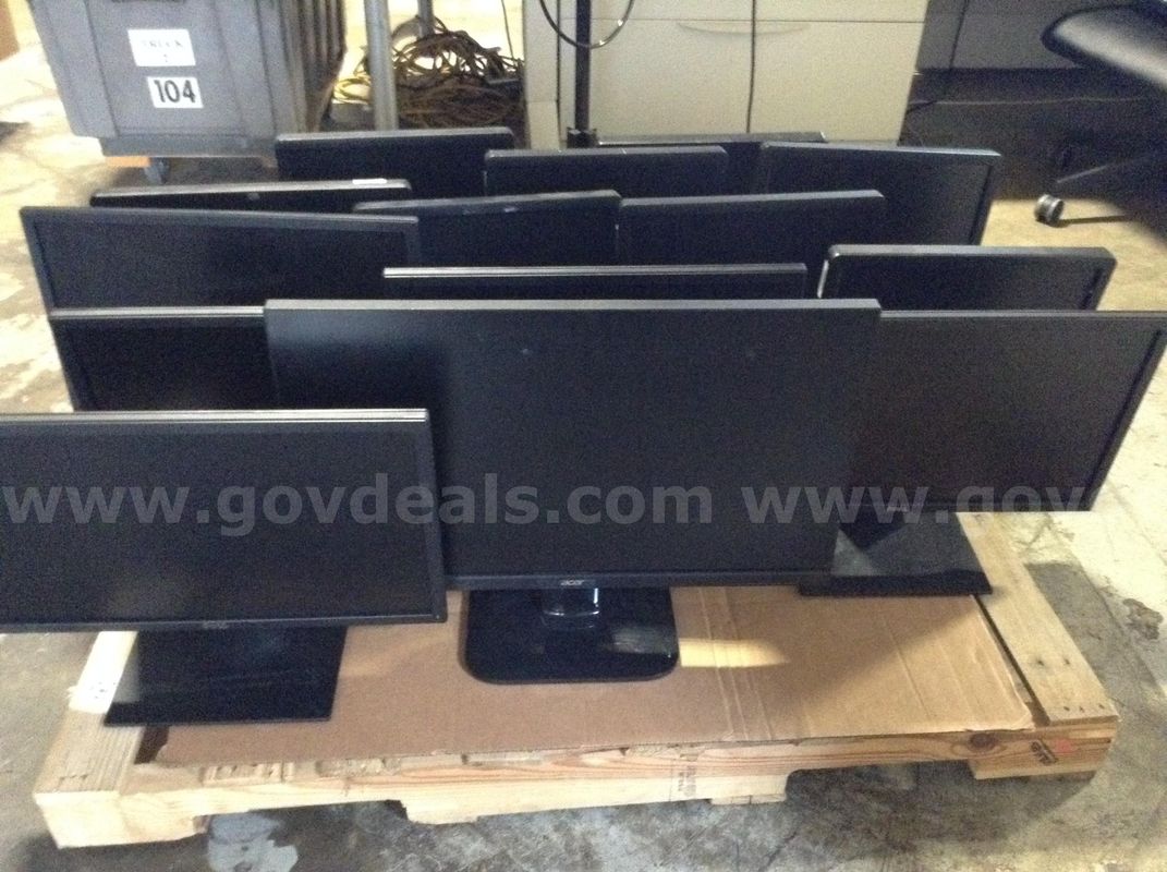Computer Monitors - 47 Units (Power On)