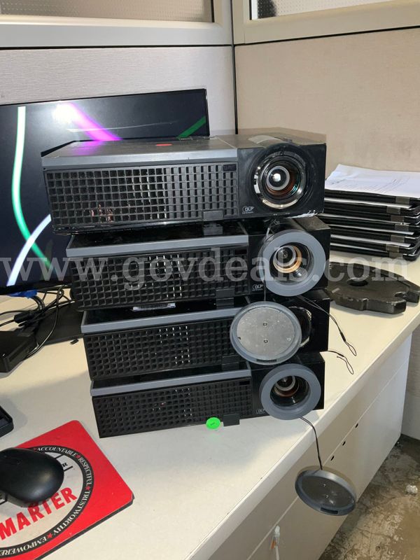 Non Working Dell Projectors - 4 Units