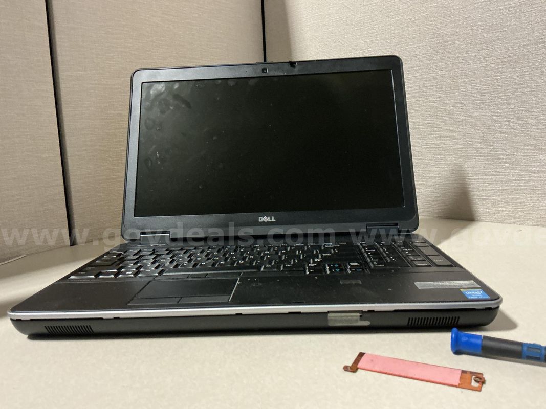 non working LAPTOPS - 15 units