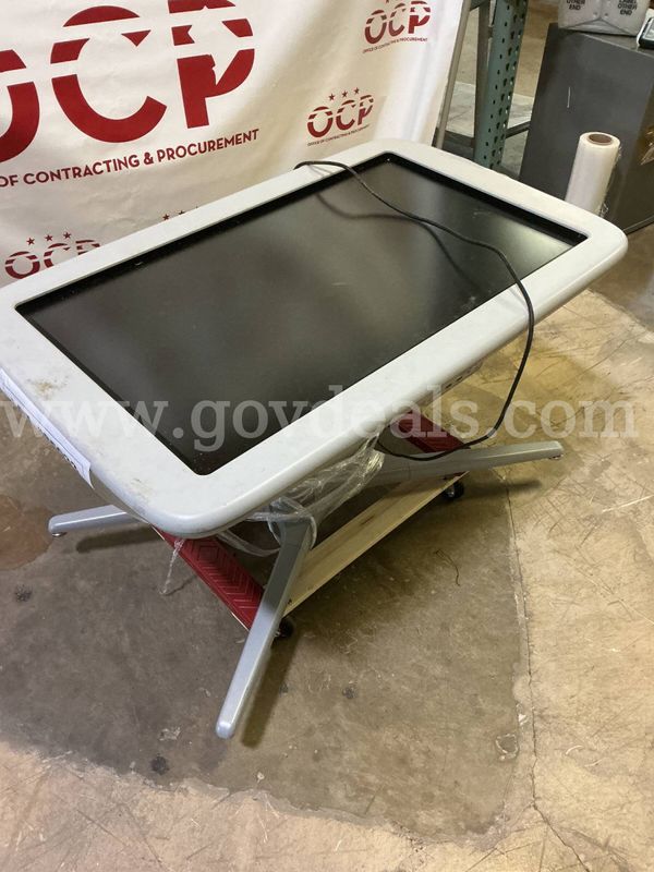 SMART TABLE (POWER ON)