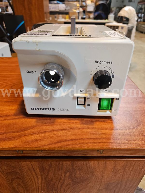 Olympus CLK - 4 Halogen Light Source W/Air Feed 120V - 50/60Hz