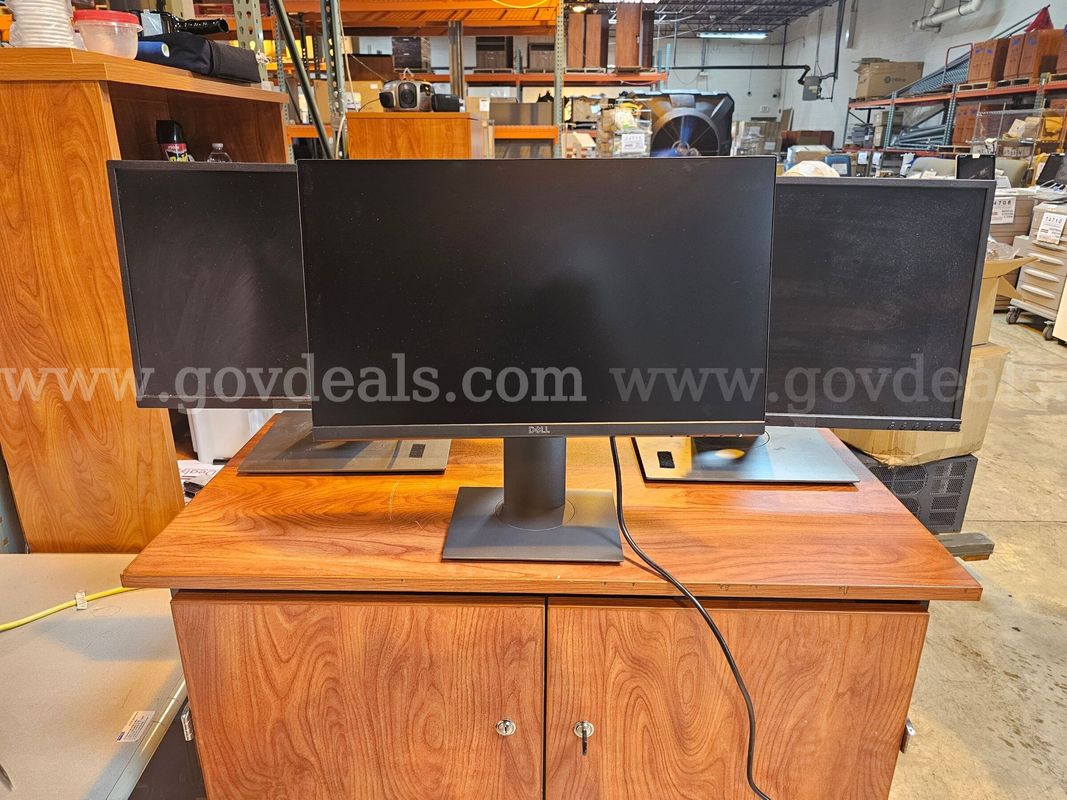 Lot of 6 - Three Dell Monitors And Three Keyboards