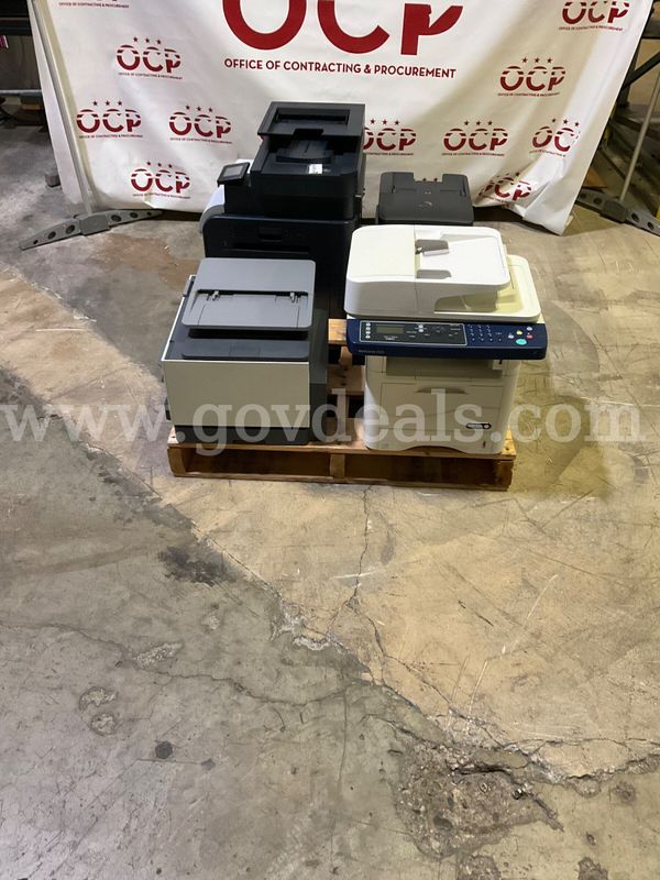 LOT OF 5 PRINTERS - POWER ON