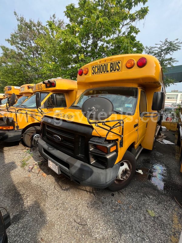 2013 Ford Econoline-School Bus