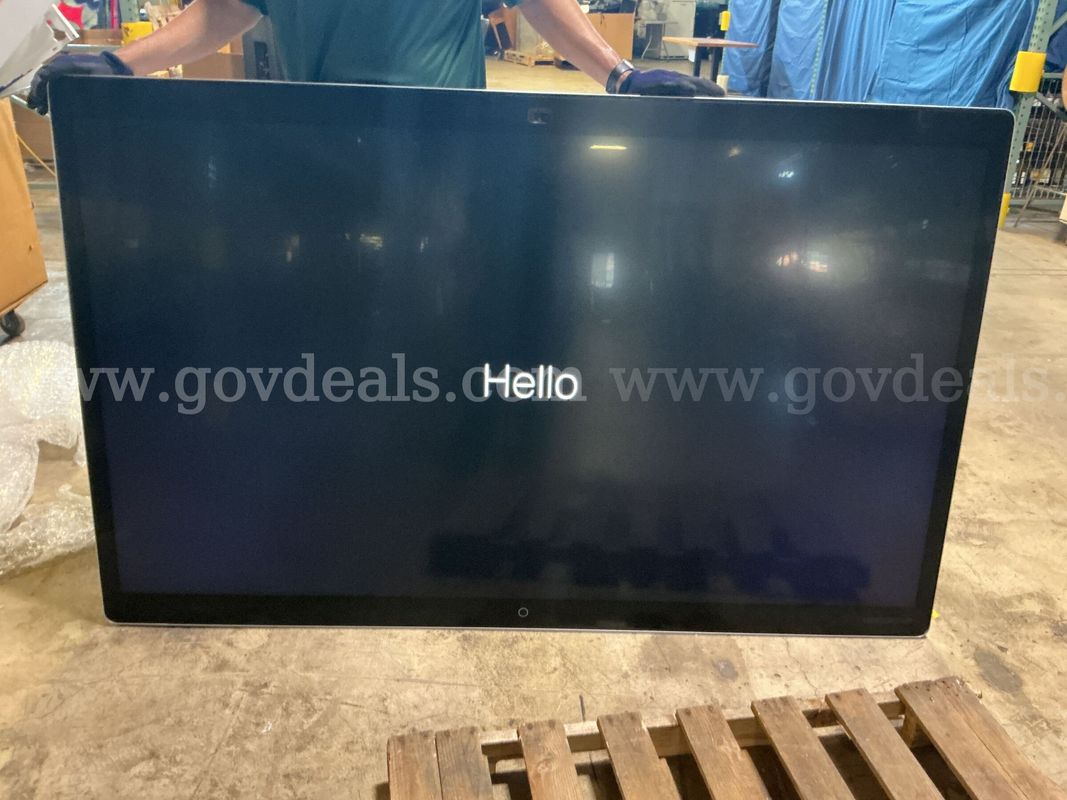 Cisco Webex Board 85s (Power On)