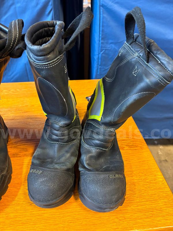 Fire Fighter Boots Various Sizes (37 PAIR)