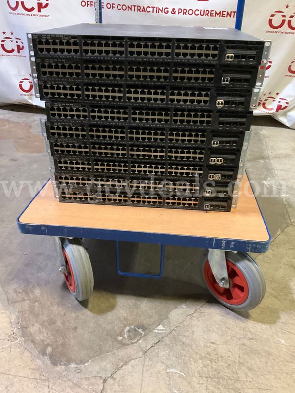 Lot of 9 Cisco Switches