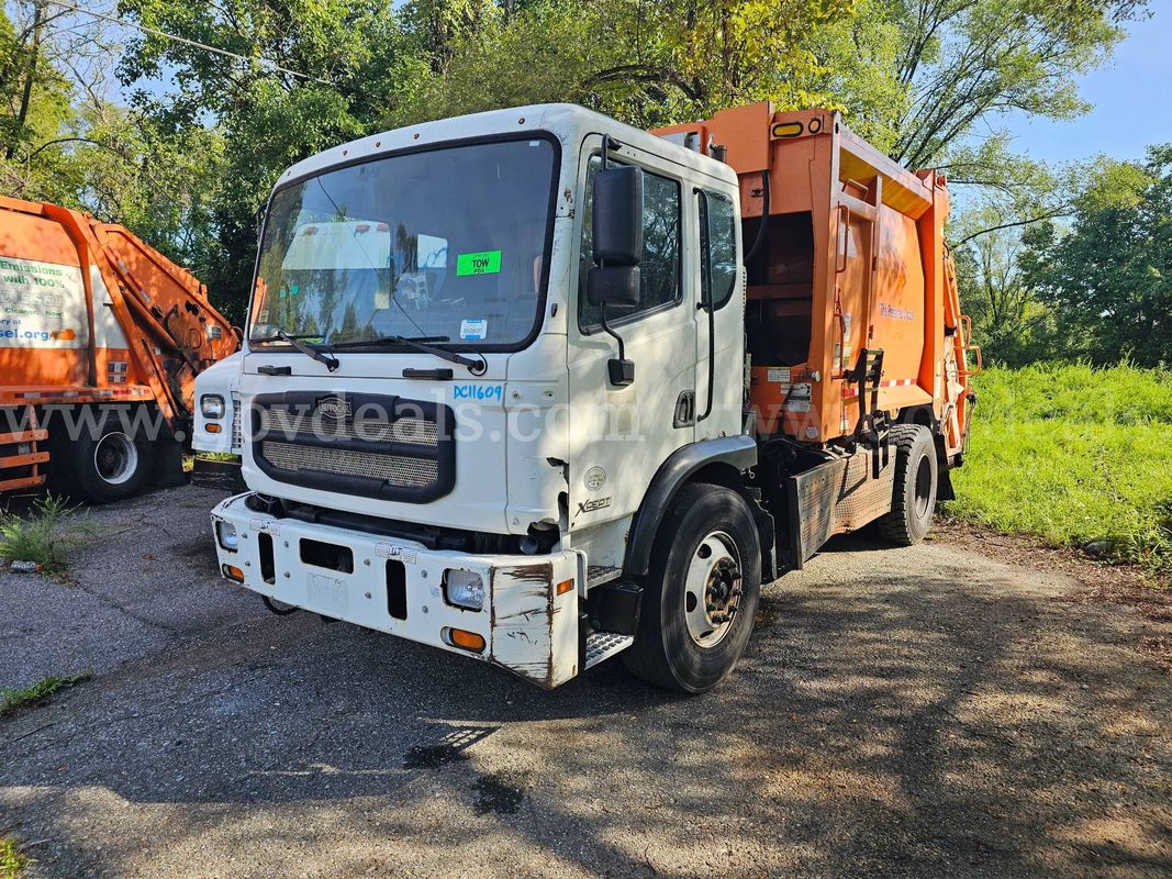 2017 Autocar LLC XPERT Garbage Truck