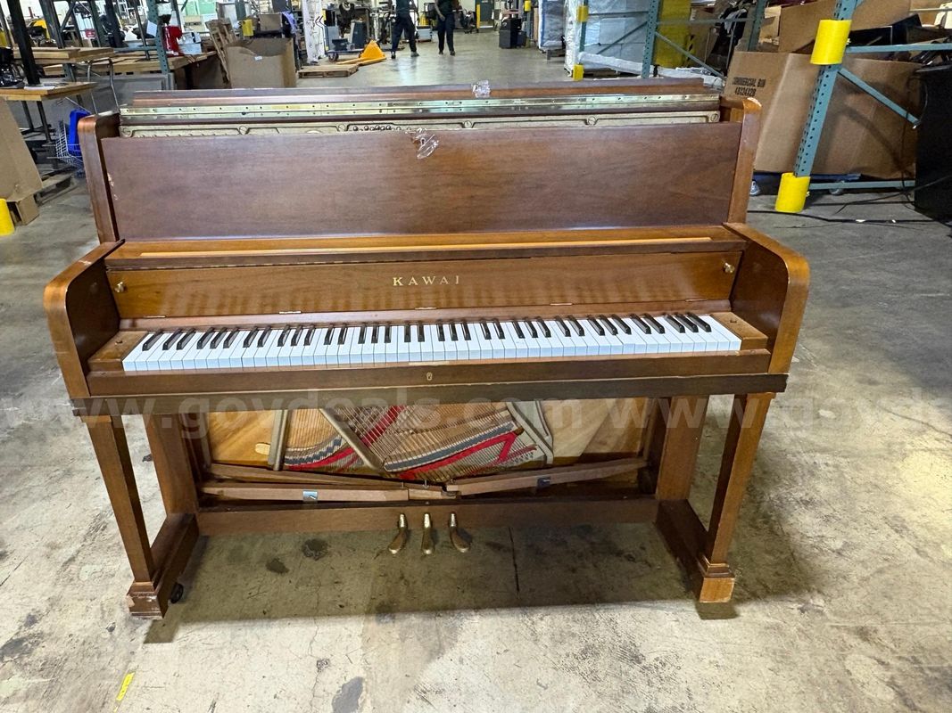 KAWAI PIANO