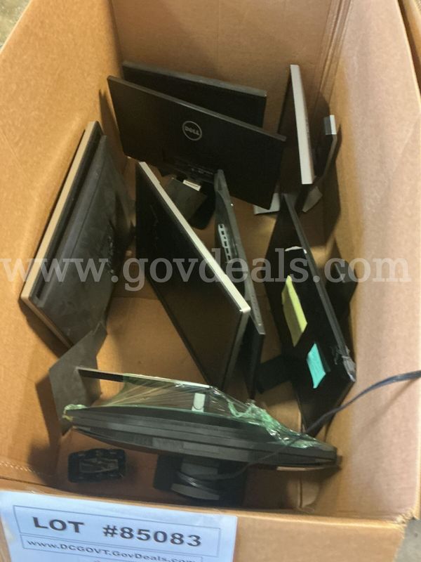COMPUTER MONITORS - 10 UNITS (NON WORKING)