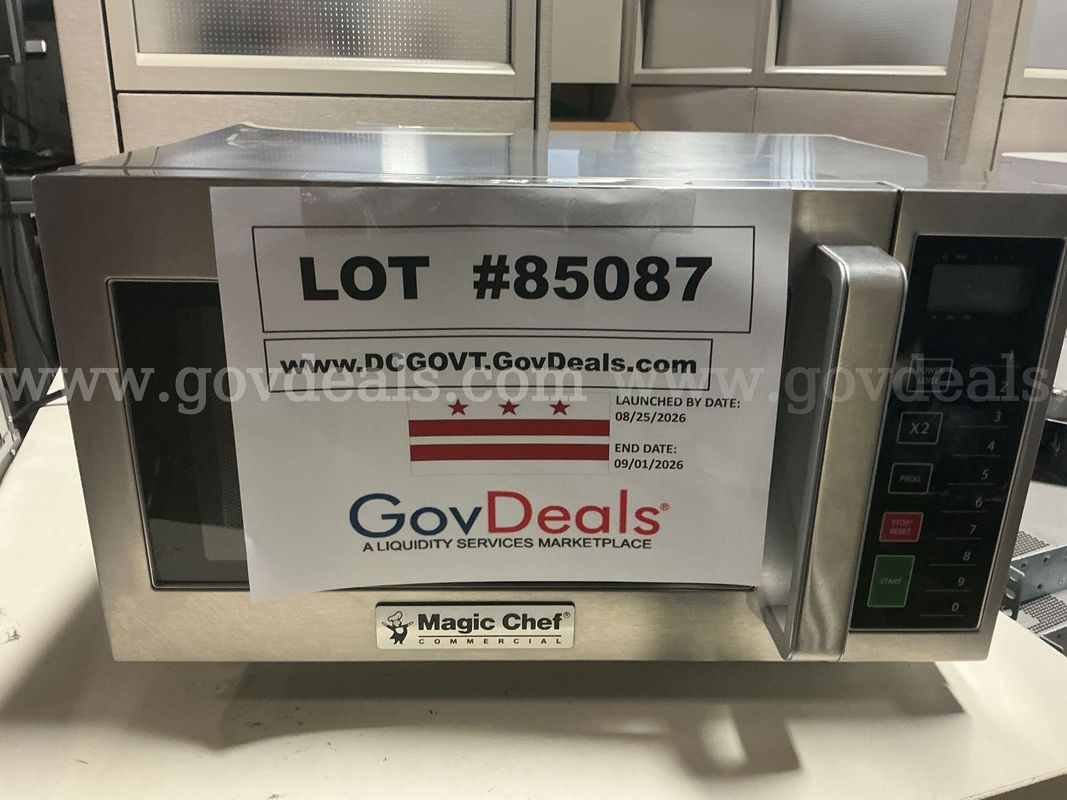 Magic Chef Microwave (Non Working)