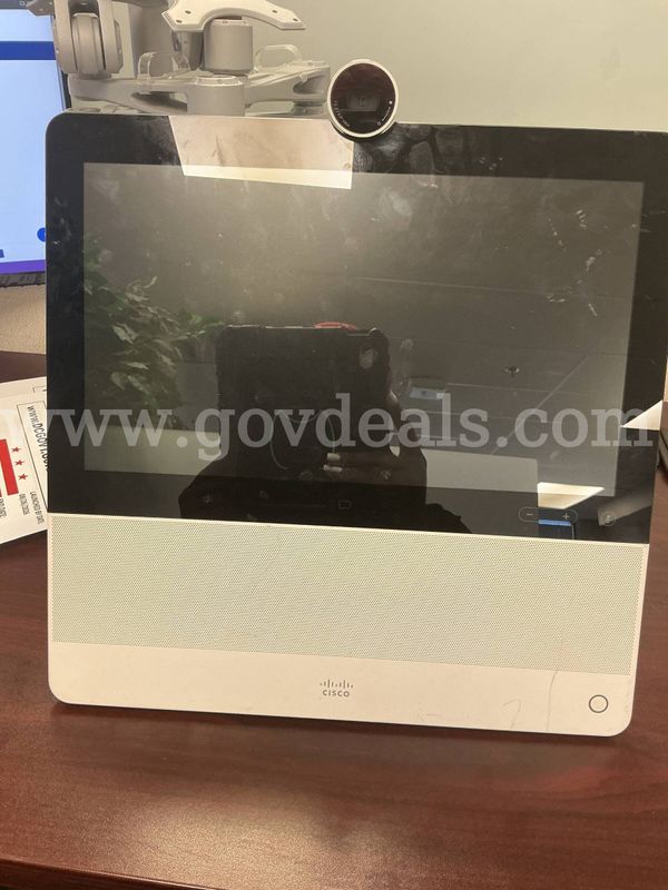 Cisco Desktop Telepresence System