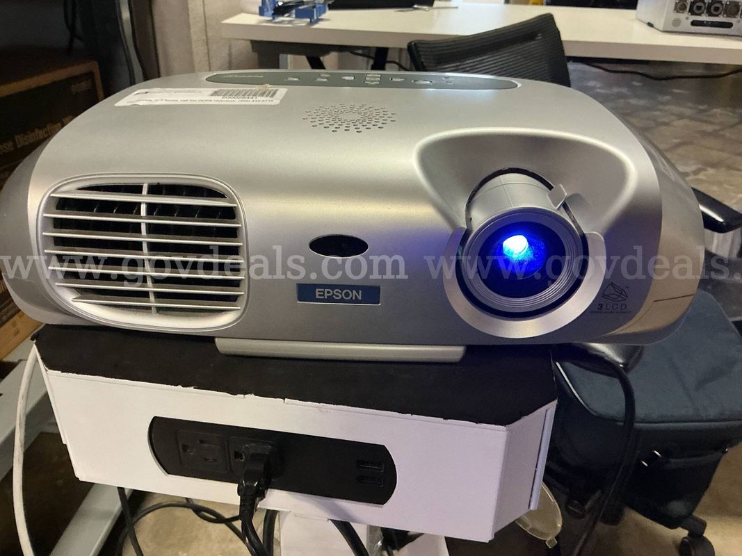Epson Projector (Power On) With Carrying Case