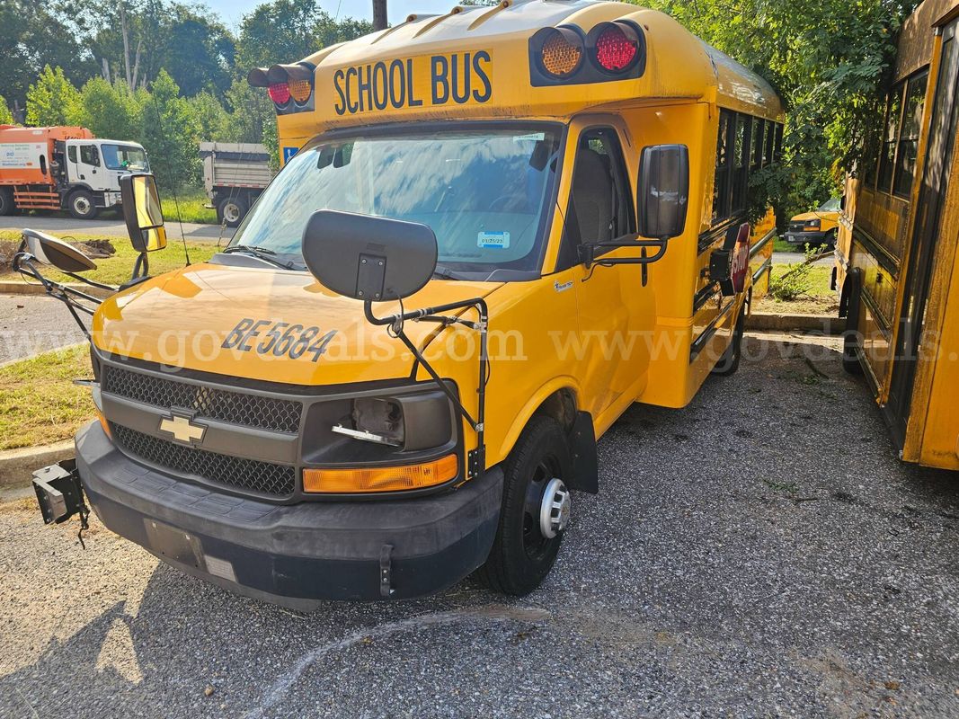 2014 Chevrolet Express - Clean Title