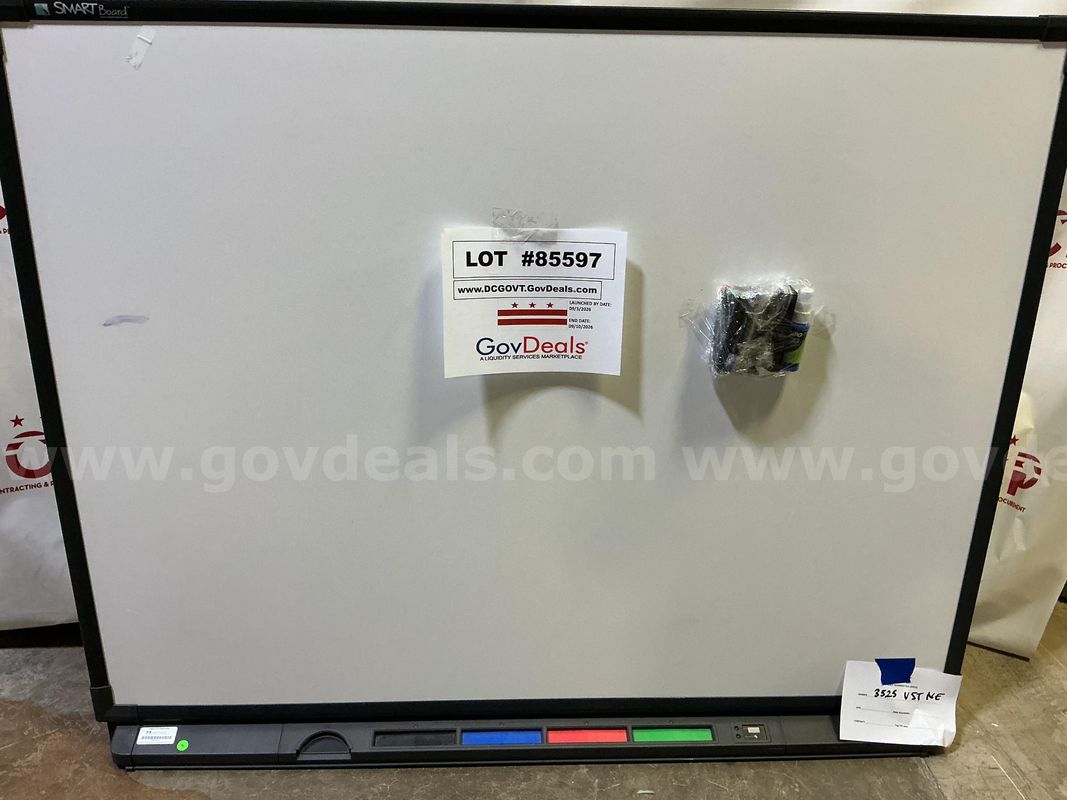 SMART INTERACTIVE BOARD 72 INCH