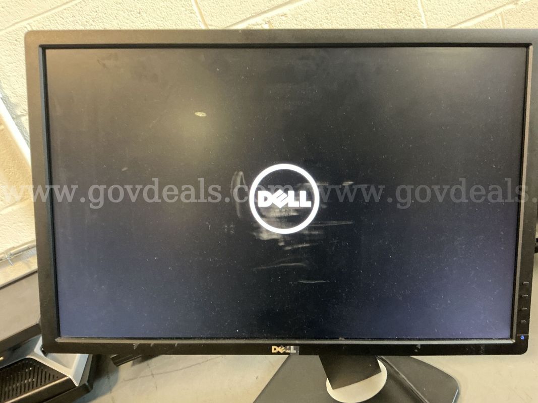 DELL MONITORS - 14 UNITS (POWER ON)
