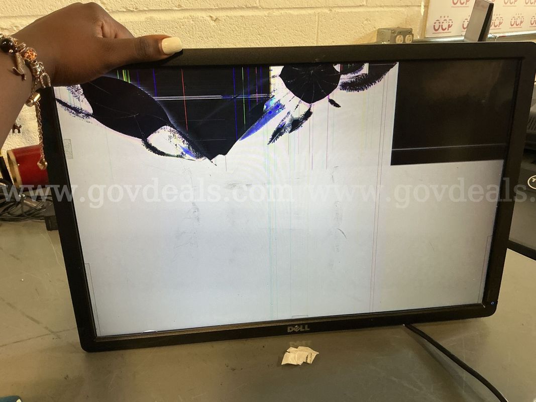 DELL MONITORS - 21 UNITS (NON WORKING)