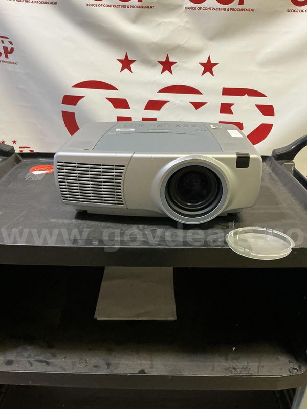 1 INFOCUS PROJECTOR