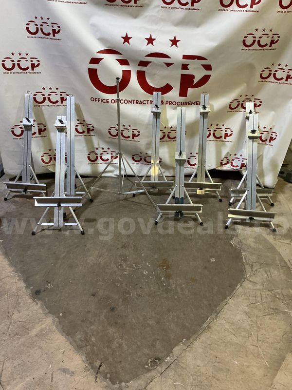 Lot of 9 Easels