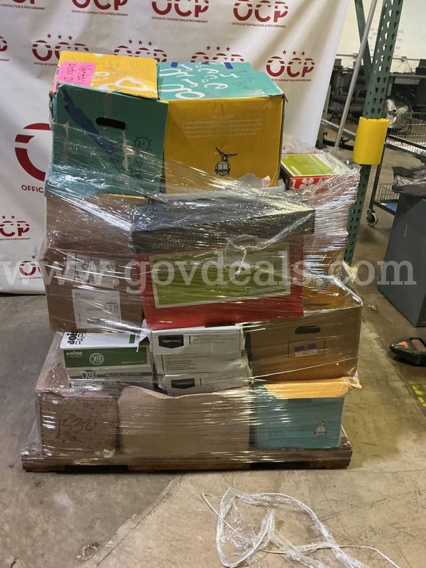 EDUCATIONAL/CURRICULUM BOOKS - 1 PALLET