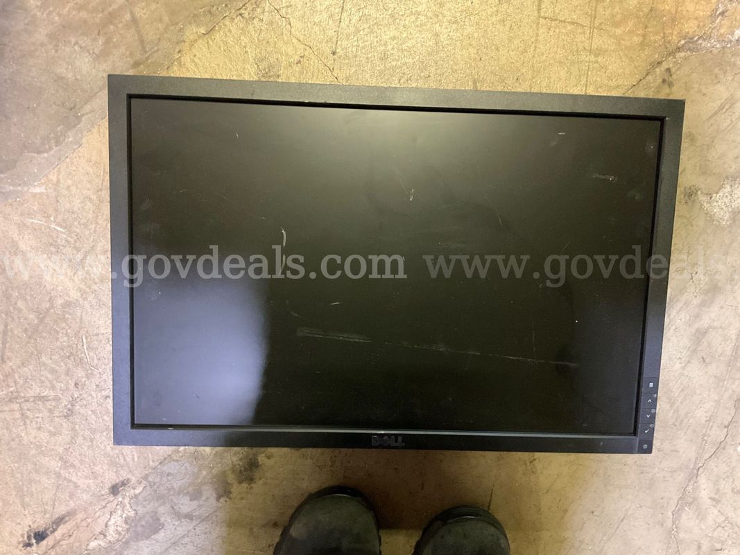 Lot Of 29 Non Working Monitors