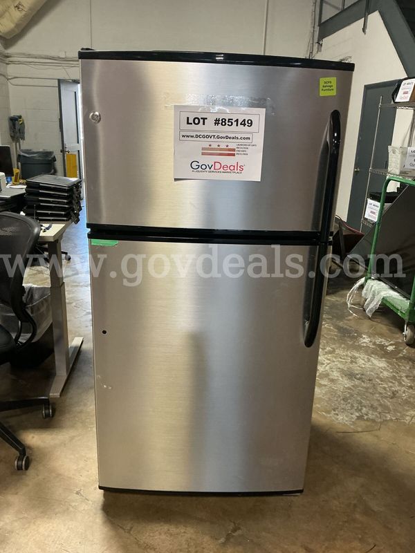GE REFRIGERATOR