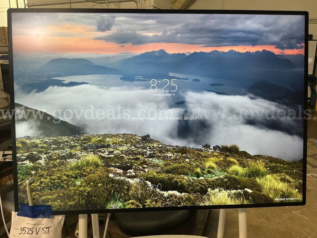 MICROSOFT SURFACE HUB 50" SMART WHITEBOARD