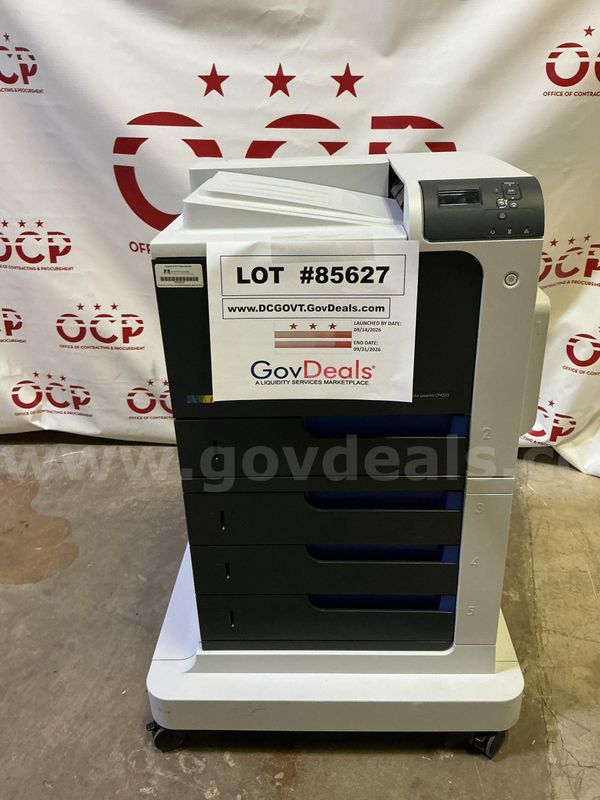 HP CP4525 Color LaserJet Printer - powers on