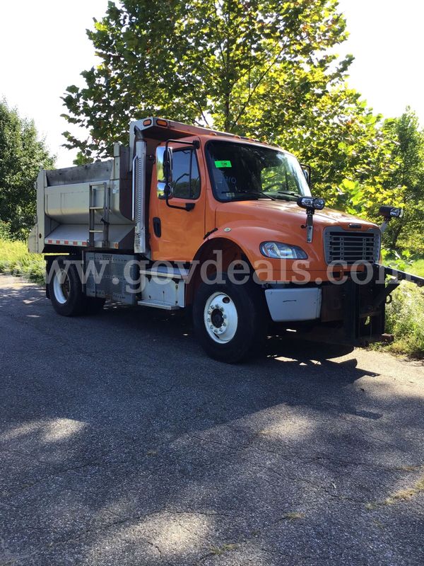 2014 Freightliner M2 106 Dump Truck - Clean title - No Key