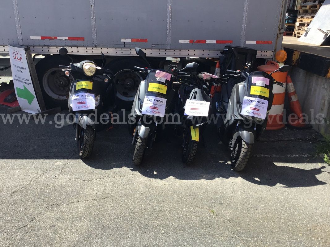 Gas Powered Mopeds - lot of 4